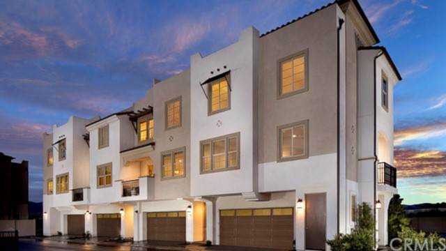 317 Canoe Court Santee, CA 92071