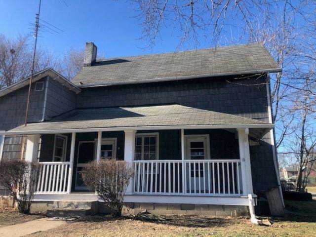 303 W 2nd St Anderson, IN 46016 | MLS 21835098 Photo 1