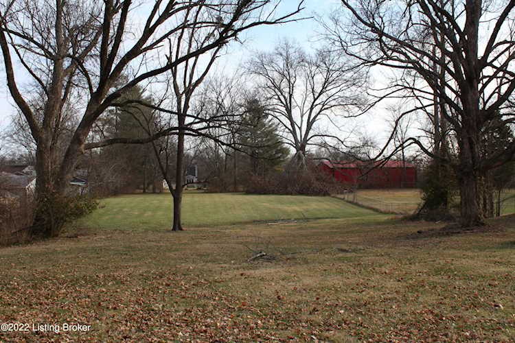 221 Tucker Station Rd Louisville, KY 40243