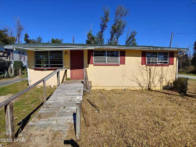 3815 St Luke St Panama City FL 32401 CURRENTLY UNDER CONTRACT, SELLER ACCEPTING BACKUP OFFERS. Investor Alert! There are 2 homes on this... 721261 Grove Heights home for sale $50,000 Photo 1