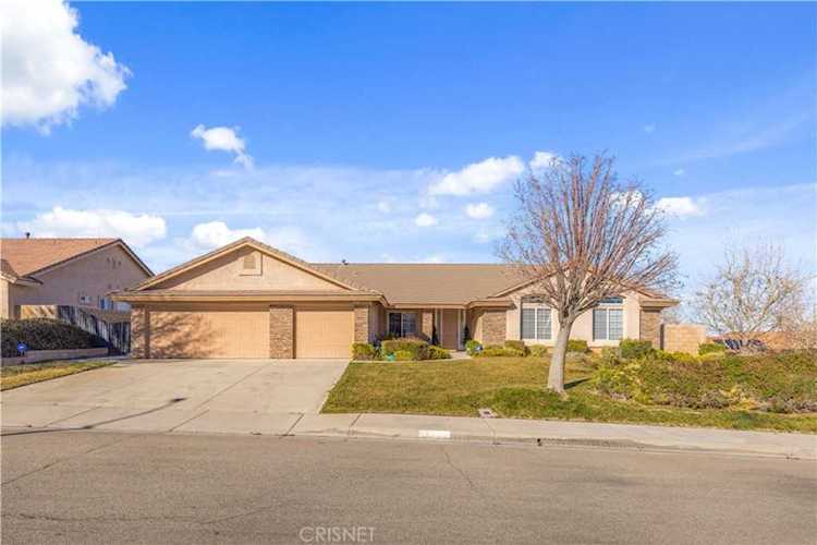 5321 Jaime Palmdale, CA 93551 | MLS SR22015703 Photo 1