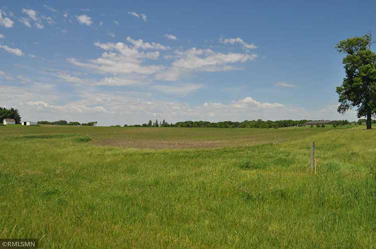 XXXXX Laketown Road Chaska, MN 55318