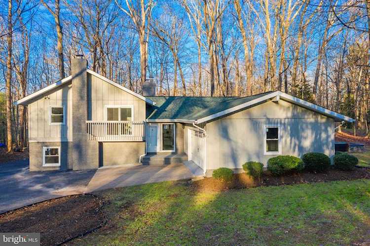 10862 Hampton Rd Fairfax Station, VA 22039 | MLS VAFX2045416 Photo 1