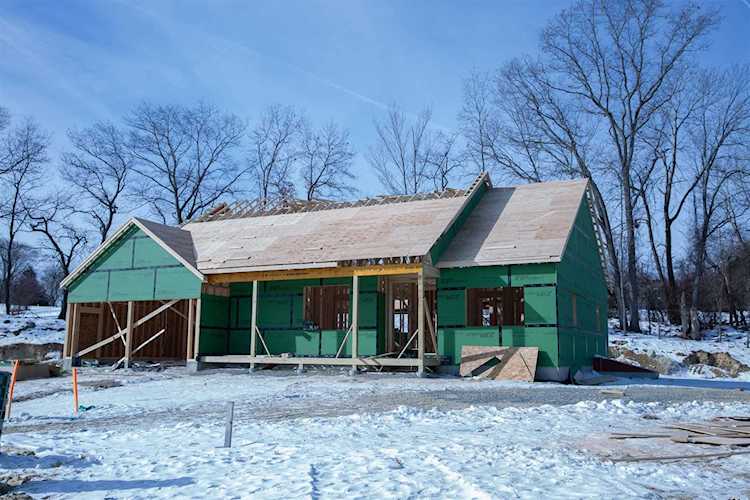 116 Therrien Ln Manchester, NH 03104