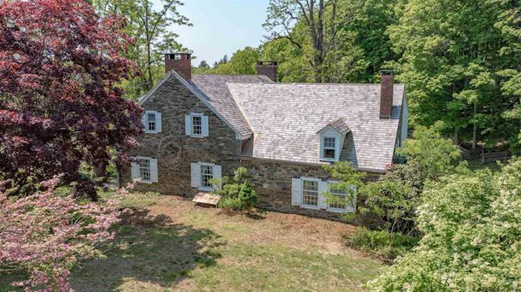 115 Buck Rd Stone Ridge, NY 12484