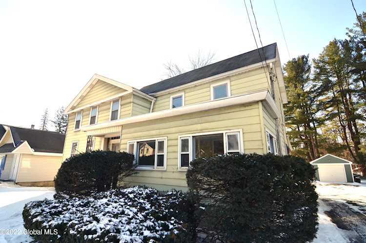 404 Main Ave Wynantskill, NY 12198 | MLS 202211304 Photo 1