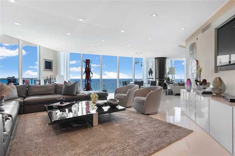 2711 S Ocean Dr #2902 Hollywood, FL 33019