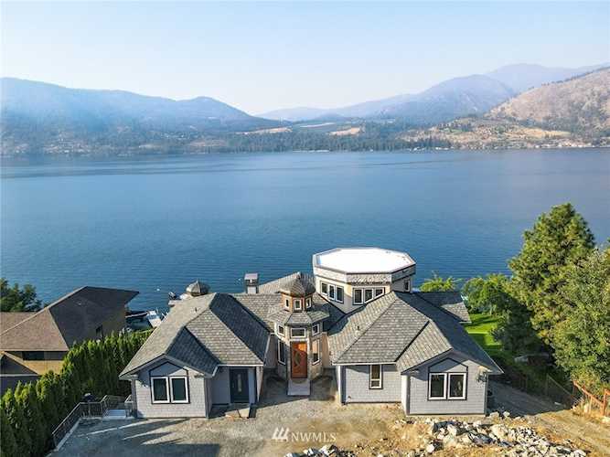 11 Sunny Shores Ln Manson, WA 98831