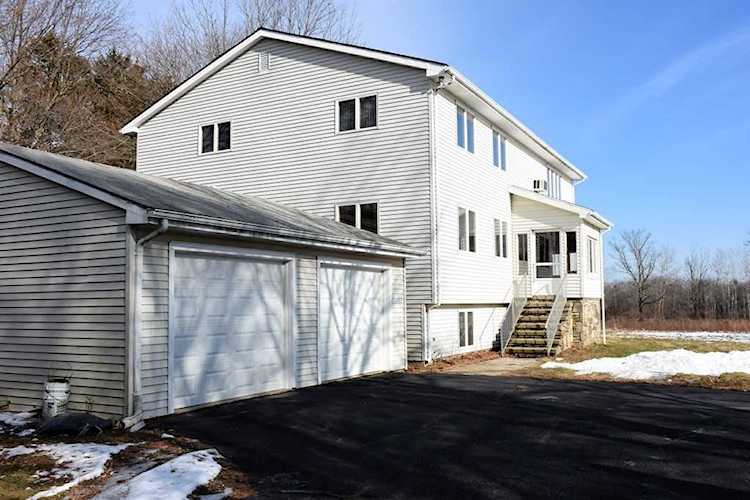 7 Lyons Road Dudley, MA 01571 | MLS 72939863 Photo 1