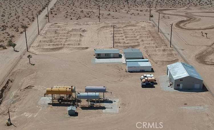7162 Emily Rd Adelanto, CA 92301