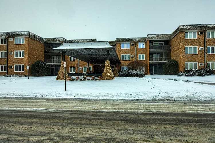 MLS 6138235 | Hennepin County condo for sale | Saint Louis Park Photo 1