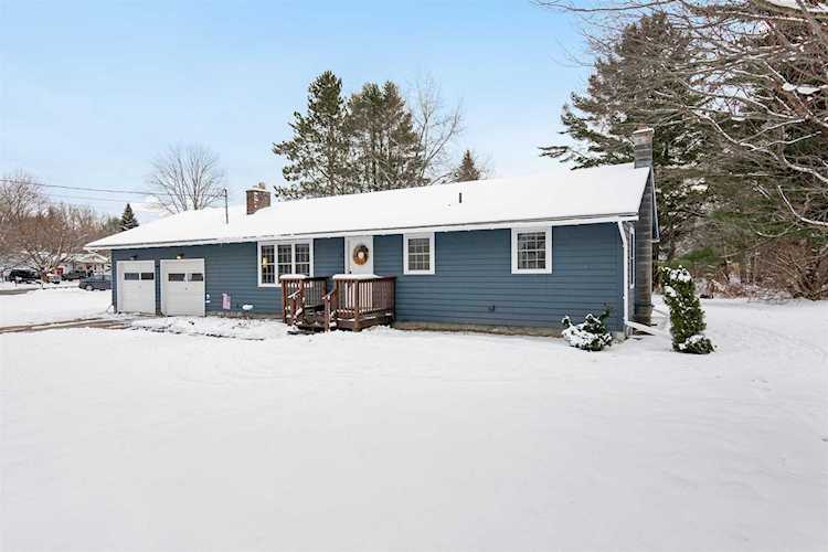 15 Sunset Dr Essex, VT 05452 | MLS 4892280 Photo 1