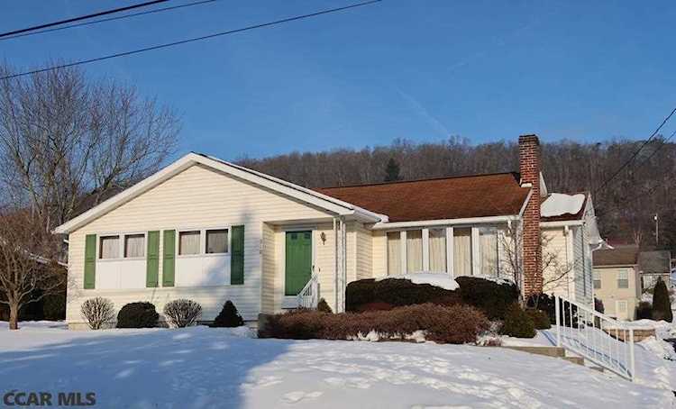 310 Dell Street Bellefonte, PA 16823 | home for sale | KBB Photo 1