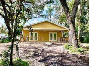 18414 Lawrence Rd Dade City, FL 33523