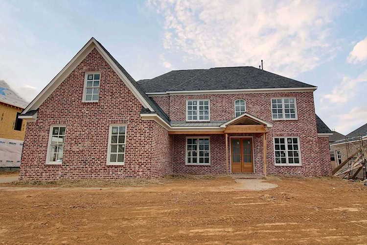 1635 Painted Horse Pass Collierville, TN 38017