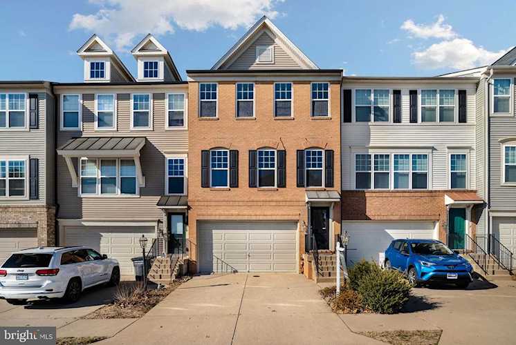 11811 Lake Baldwin Dr Bristow, VA 20136 | MLS VAPW2018738 Photo 1