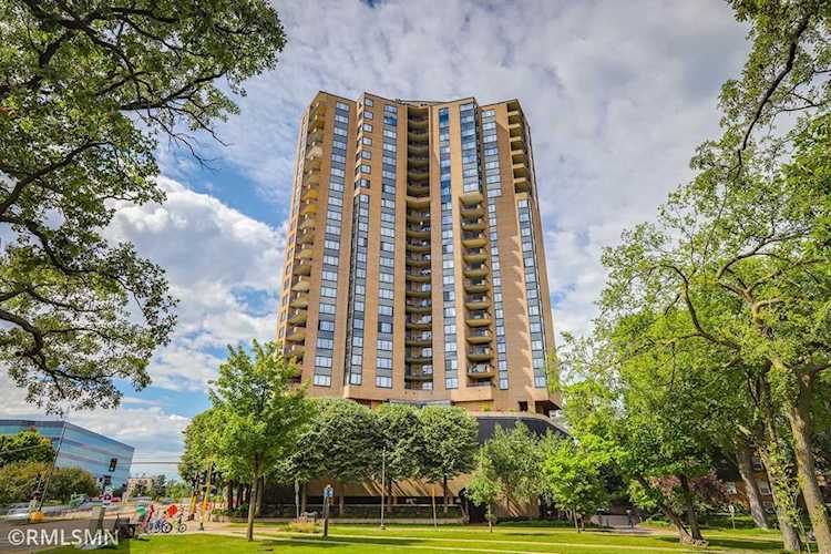 Cedar - Isles - Dean Minneapolis | Hennepin County | MLS 6093180 | 2950 Dean Parkway #1405 Photo 1