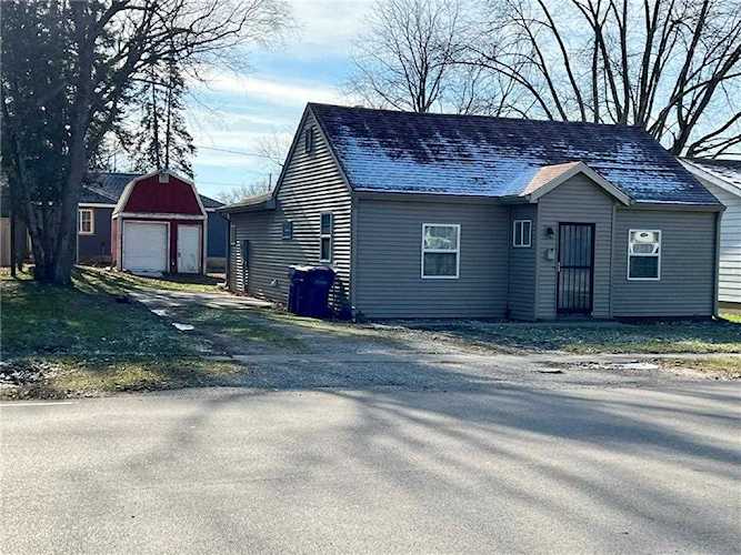 2353 E 10th St Anderson, IN 46012 | MLS 21831217 Photo 1