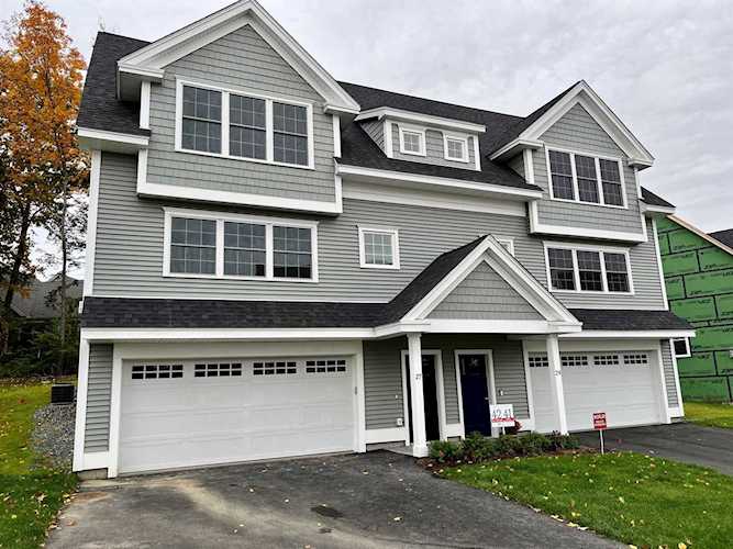 27 Green Rd #42 Newmarket, NH 03857