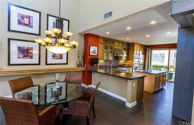 21 Vantis Dr Aliso Viejo, CA 92656 | MLS OC21191972 Photo 1