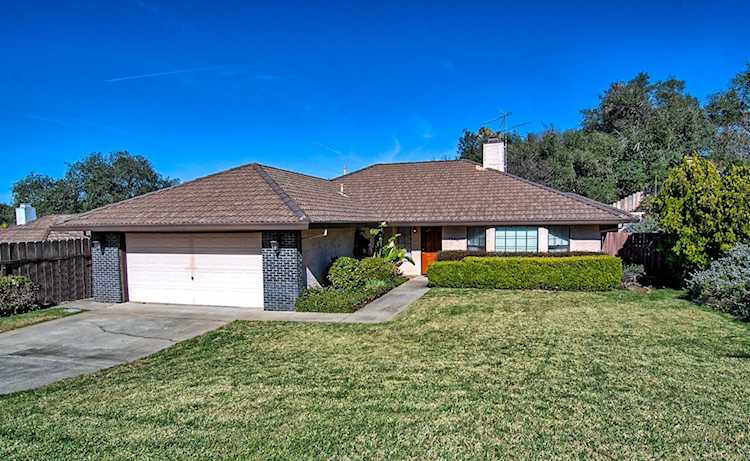 1730 Vega St Redding, CA 96002 | MLS 22-794 Photo 1