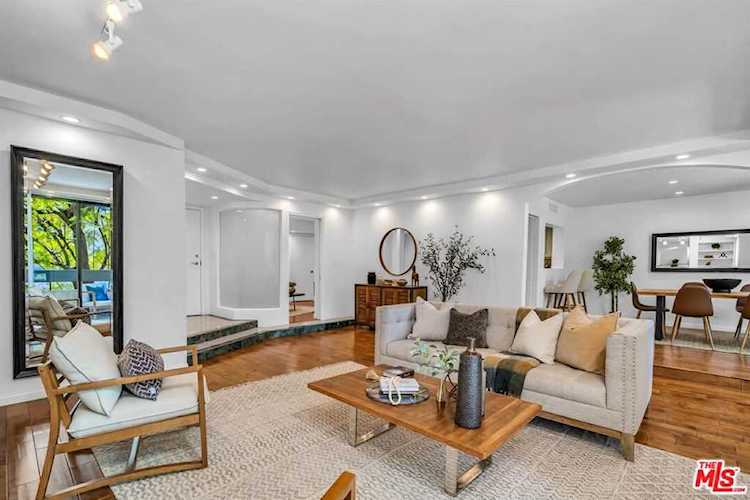 11687 Bellagio Rd #8 Los Angeles, CA 90049