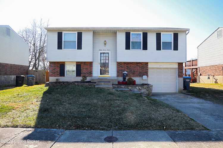 8712 Redcoat Ct, Louisville, KY 40291 - Fox Ridge $215,000 Photo 1