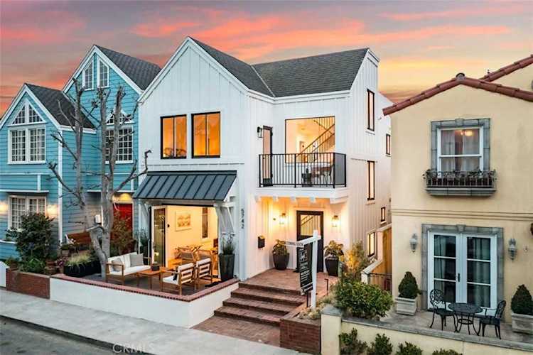 5742 E Lucia Long Beach, CA 90803 | MLS PW22019853 Photo 1