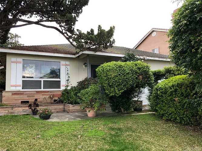 2432 Azure Ave Newport Beach, CA 92660 | MLS SR21095152 Photo 1