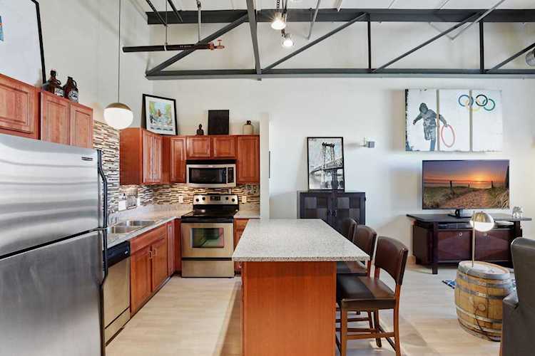 111 E Franklin Avenue #321 Minneapolis, MN 55404