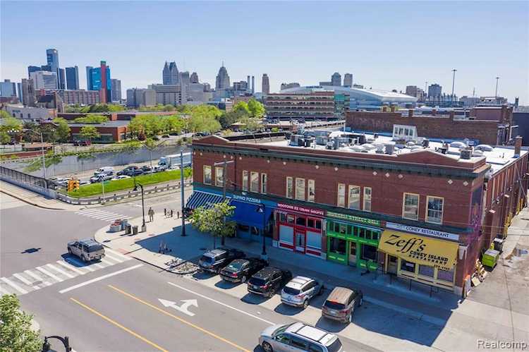 1363 E Fisher Freeway #6 Detroit, MI 48207