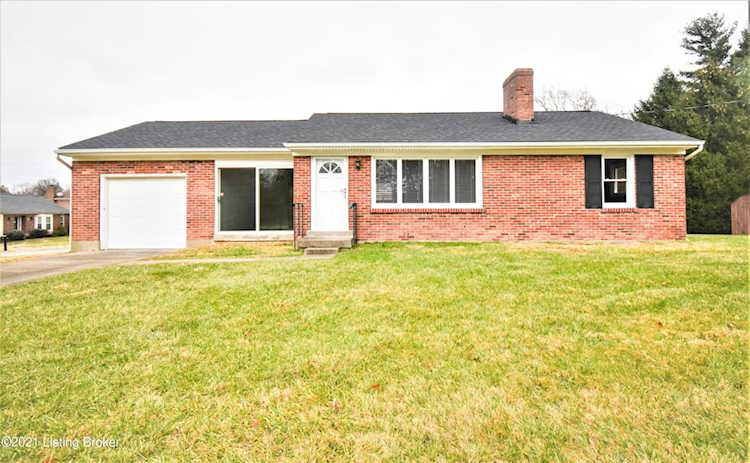 1011 Tucker Station Rd Louisville, KY 40299 | MLS 1602783 Photo 1