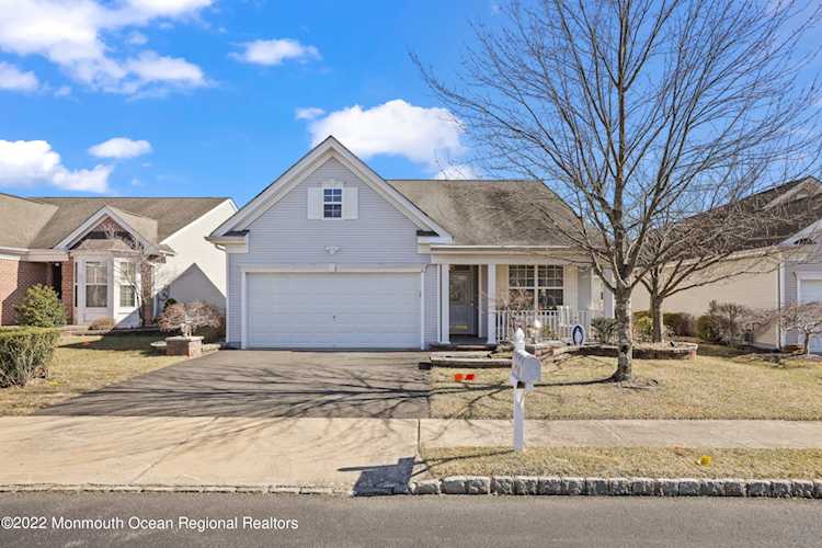 20 Wooten Ct Jackson, NJ 08527