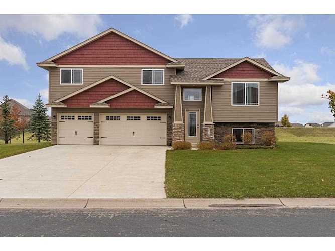 5124 Harvest Curve Mayer, MN 55360 | MLS 6164327 Photo 1