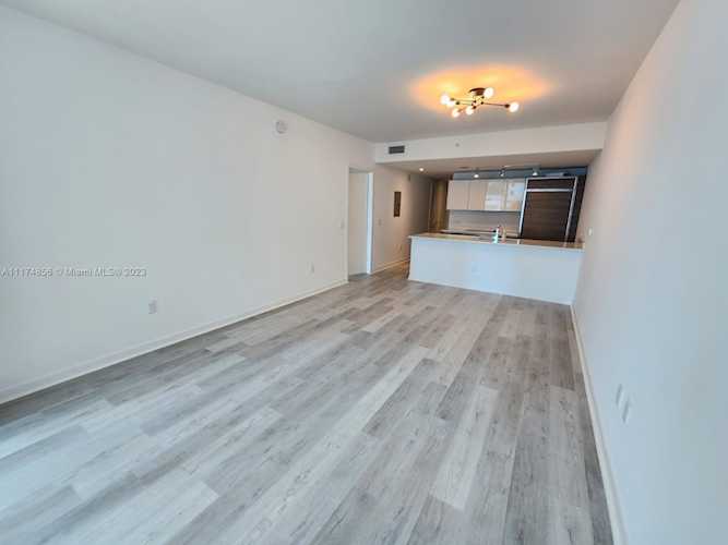 1100 S Miami Ave #1211 Miami, FL 33130