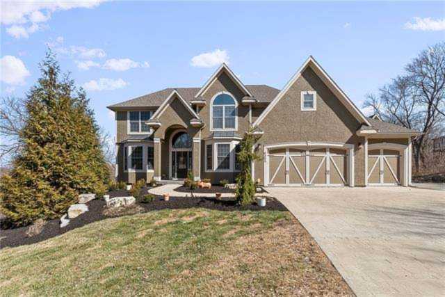 6353 Warwick St Shawnee, KS 66218 | MLS 2367756 Photo 1