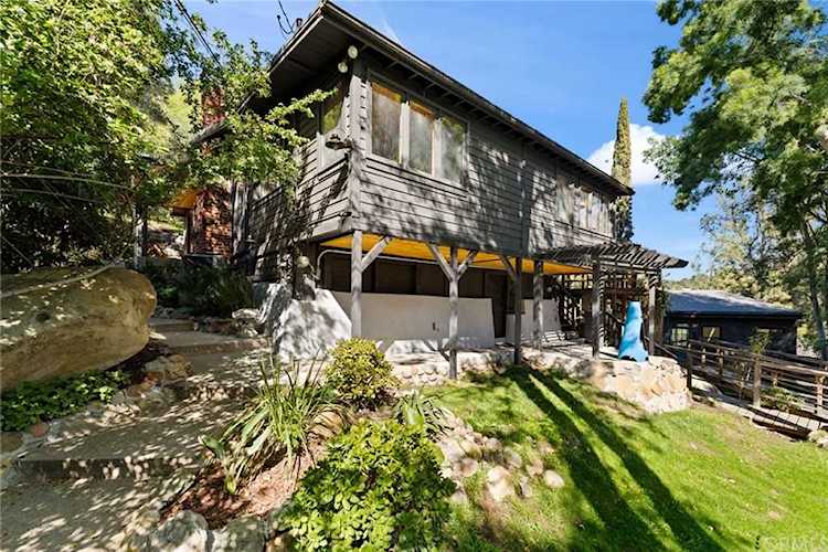 19643 Valley View Topanga, CA 90290 | MLS NP22025719 Photo 1
