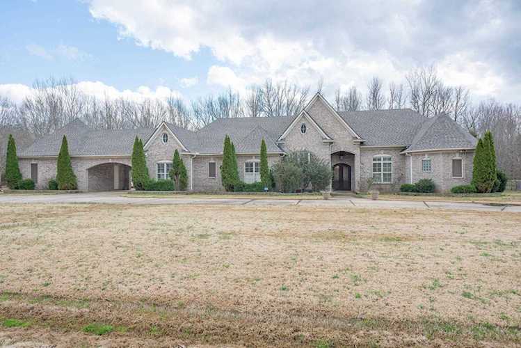 10295 Bentbrooke Dr Lakeland, TN 38002