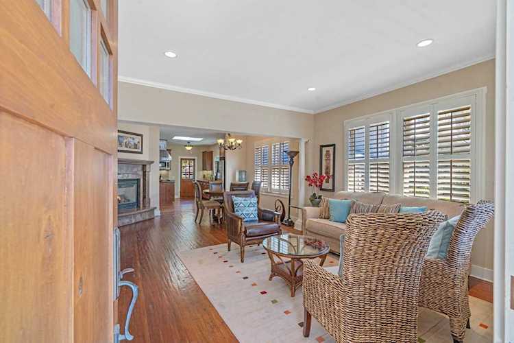 826 Bath St Santa Barbara, CA 93101