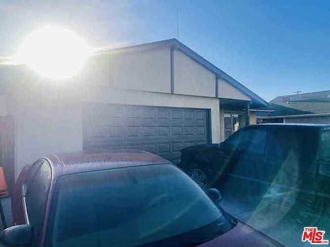 21306 Grace Ave Carson, CA 90745