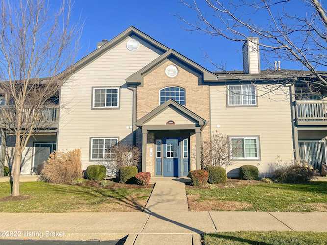5301 Pacer Ln #204 Louisville, KY 40241 | MLS 1606155 Photo 1