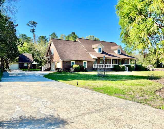 Home For Sale in Fairlawn Barony Moncks Corner Berkeley. 1707 Dennis Blvd.| Matt O’Neill Real Estate Photo 1