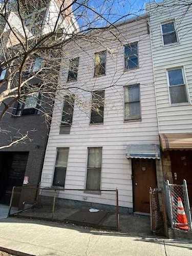 179 19th St Brooklyn, NY 11232