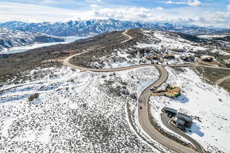 8900 N Twin Peaks Dr Hideout, UT 84036