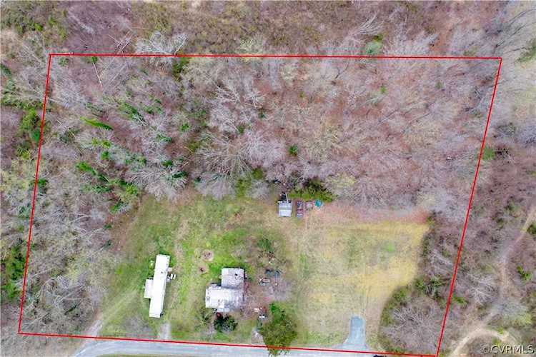 209 Virginia Ave Mineral, VA 23117