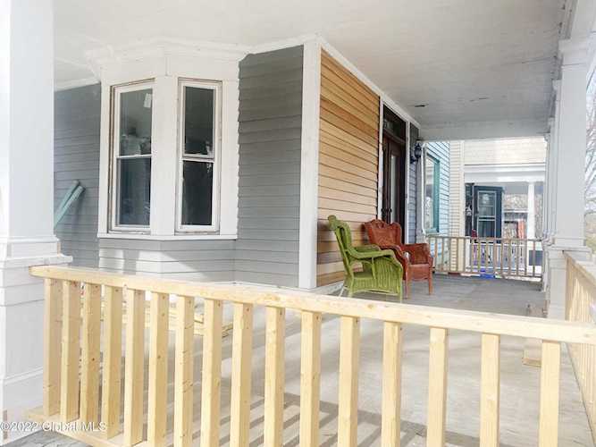 76 Pawling Ave Troy, NY 12180