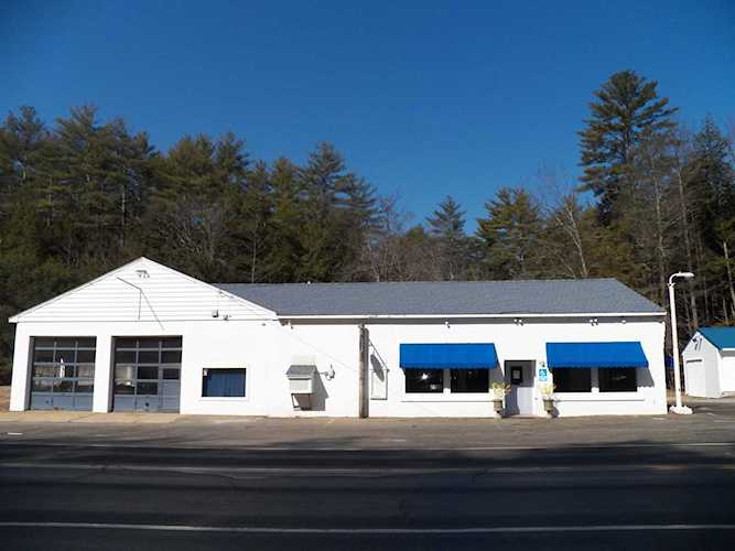 38 North Rd Deerfield, NH 03037