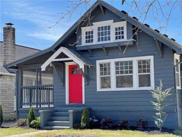 1300 S Ash Ave Independence, MO 64052 | MLS 2373281 Photo 1