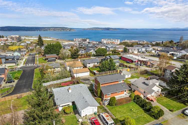 5325 N Ruby St Tacoma, WA 98407