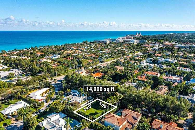 225 Wells Road Palm Beach, FL 33480